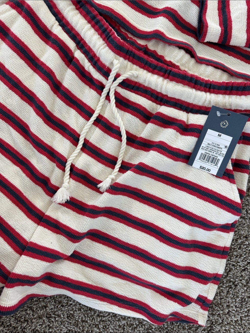 Universal Thread Red & Cream Striped set - Picture 3 of 3